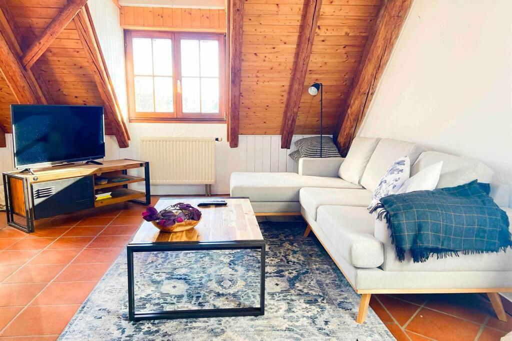 Romantische Ferienwohnung Mit Nahe Zum See Oberteuringen Exterior foto